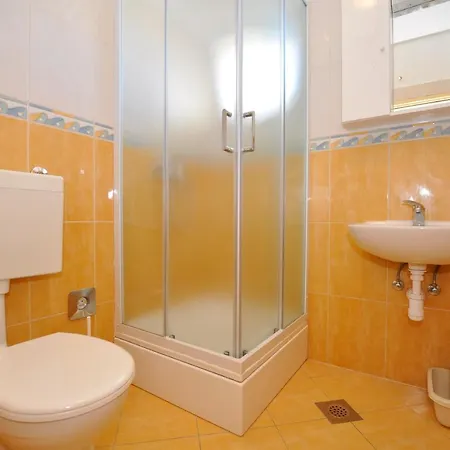 Ana Mirela Apartament Slatine