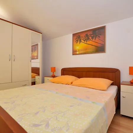 Ana Mirela Apartament Slatine