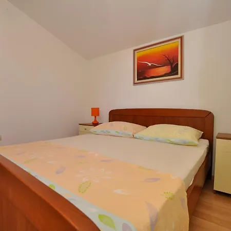 Ana Mirela Apartament Slatine