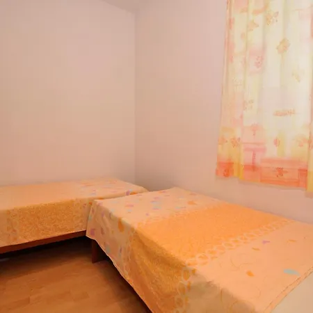 Ana Mirela Apartament Slatine