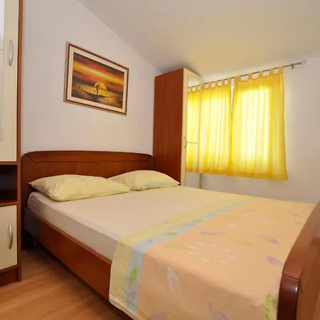 Ana Mirela Apartament Slatine